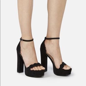 Leanndra Heeled Sandle